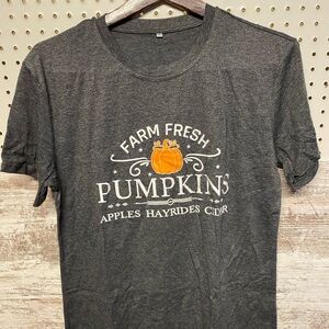 Farm Fresh Pumpkins short sleeve shirt brand new size Medium